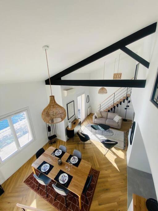 Magnifique duplex vue mer inoubliable Sanary Sur Mer Extérieur photo
