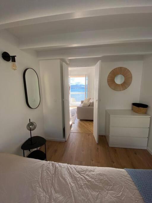 Magnifique duplex vue mer inoubliable Sanary Sur Mer Extérieur photo